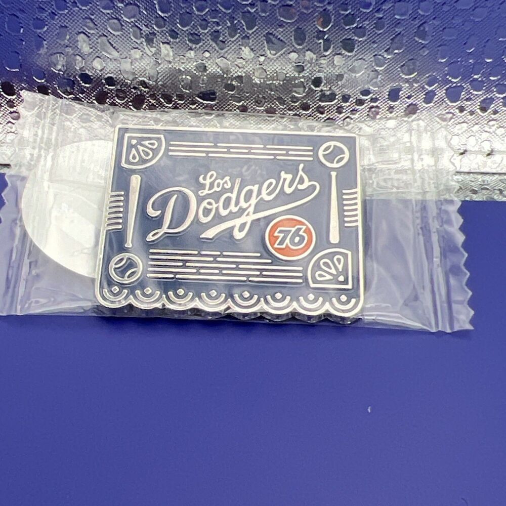 2022 Los Angeles Dodgers Unocal 76 "Los Dodgers" Limited Edition Pin